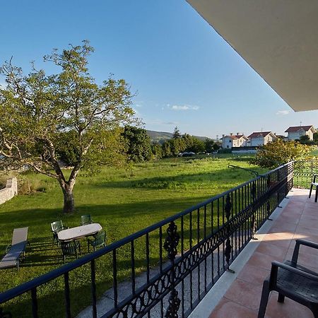 Alojamiento Extrahotelero Casa Ernestina Castillo  Buitenkant foto