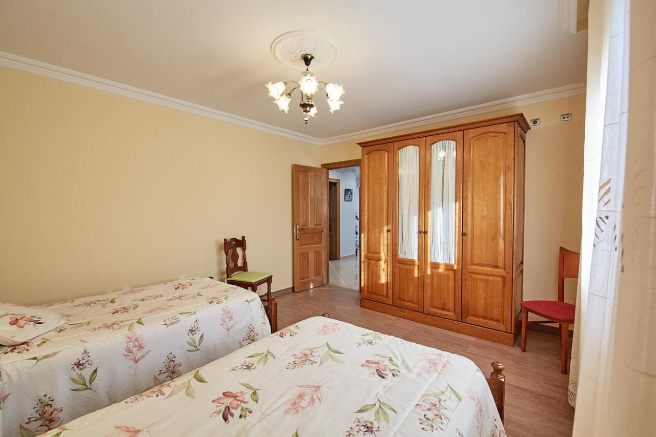 Alojamiento Extrahotelero Casa Ernestina Castillo  Buitenkant foto