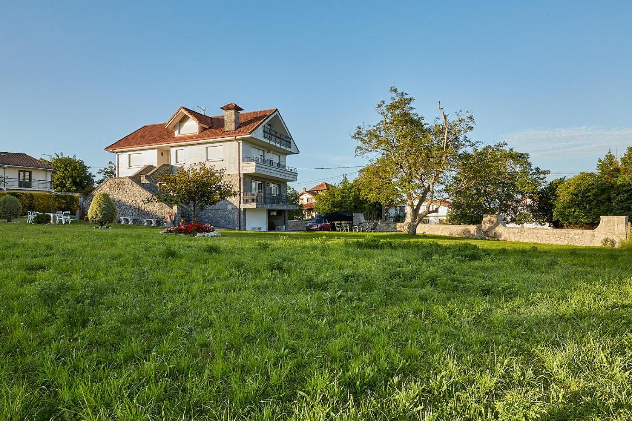 Alojamiento Extrahotelero Casa Ernestina Castillo  Buitenkant foto