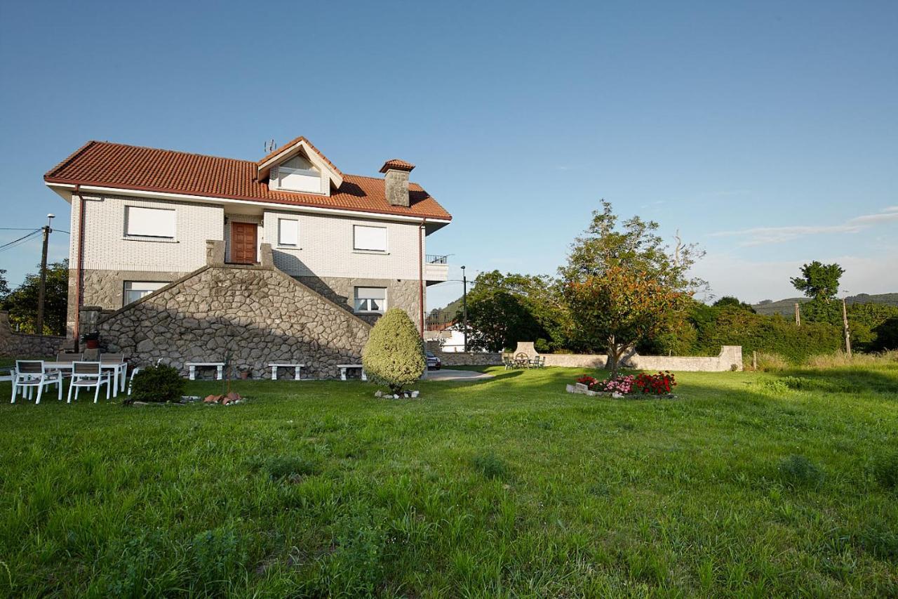 Alojamiento Extrahotelero Casa Ernestina Castillo  Buitenkant foto